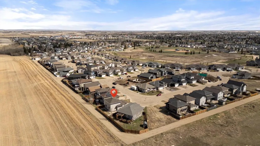 3702 76 Street Camrose AB T4V5E3