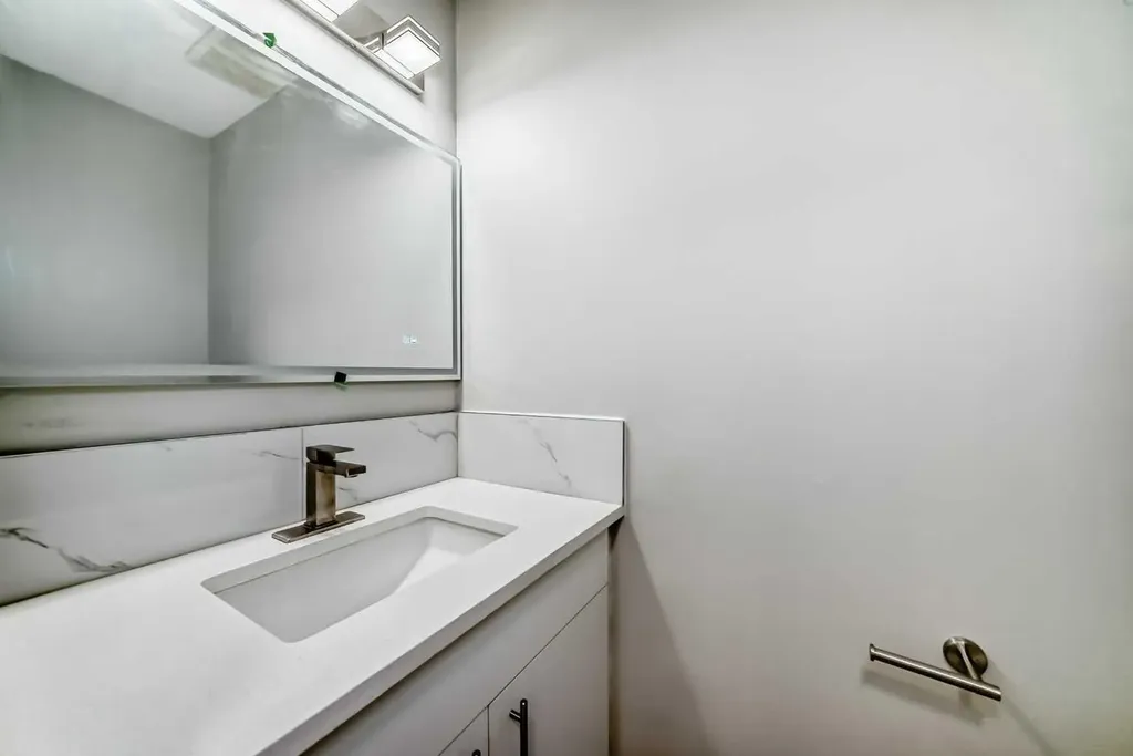 2727 Rundleson Road NE Calgary AB T1Y 3Z3