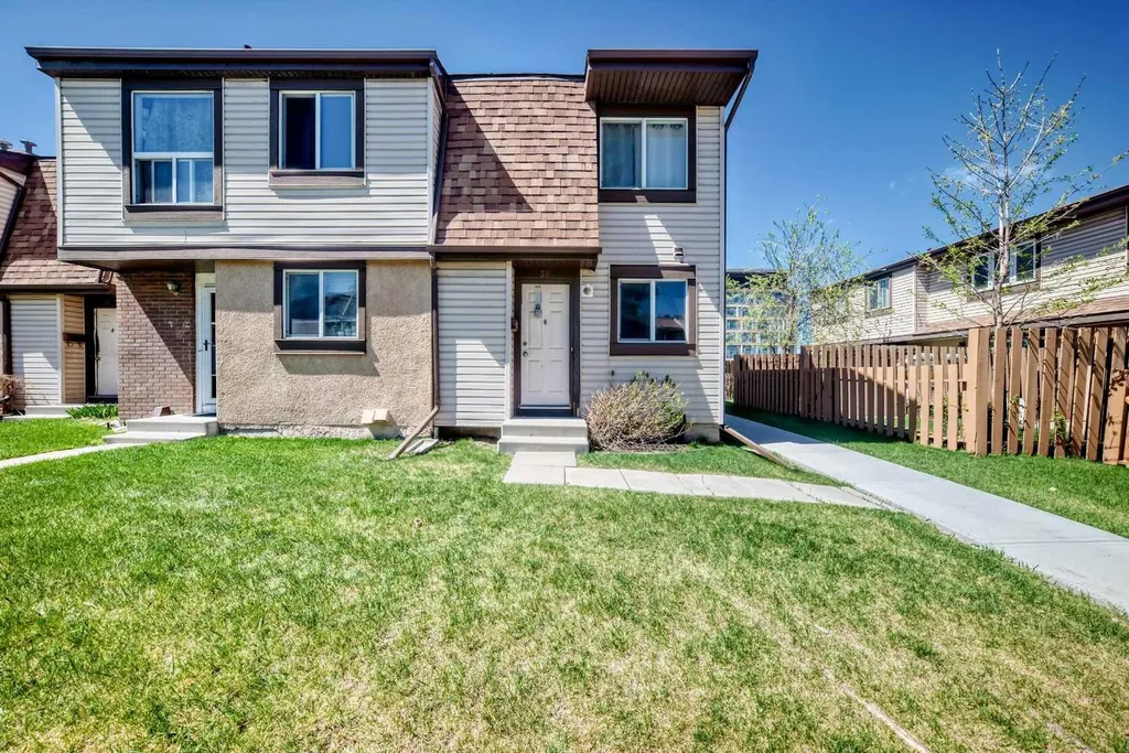 2727 Rundleson Road NE Calgary AB T1Y 3Z3
