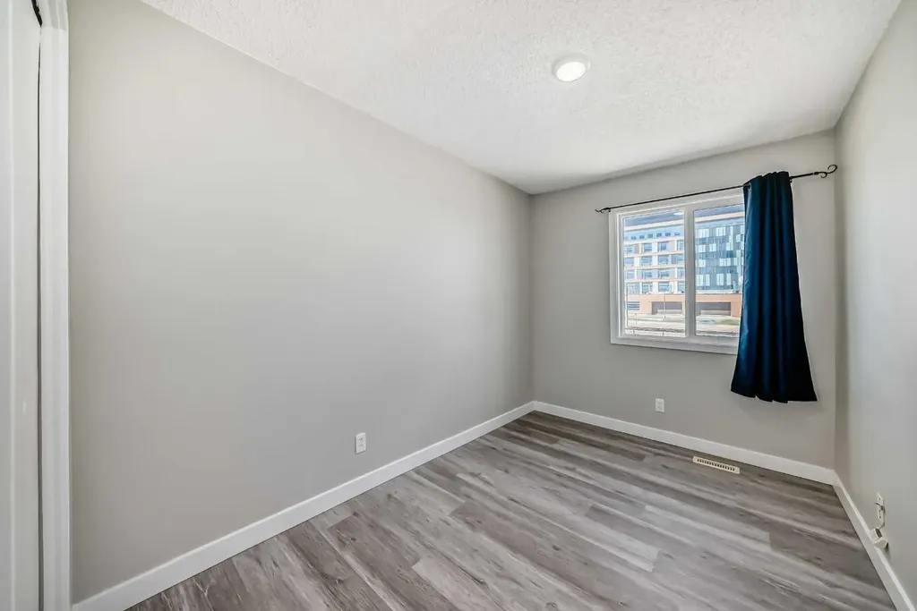 2727 Rundleson Road NE Calgary AB T1Y 3Z3