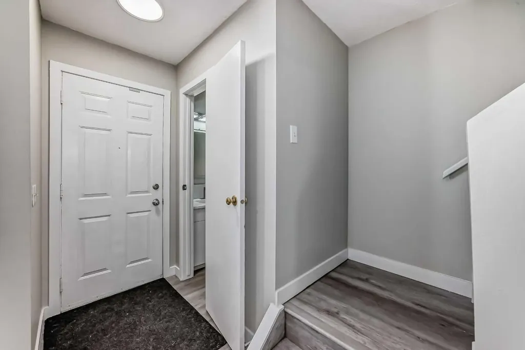 2727 Rundleson Road NE Calgary AB T1Y 3Z3