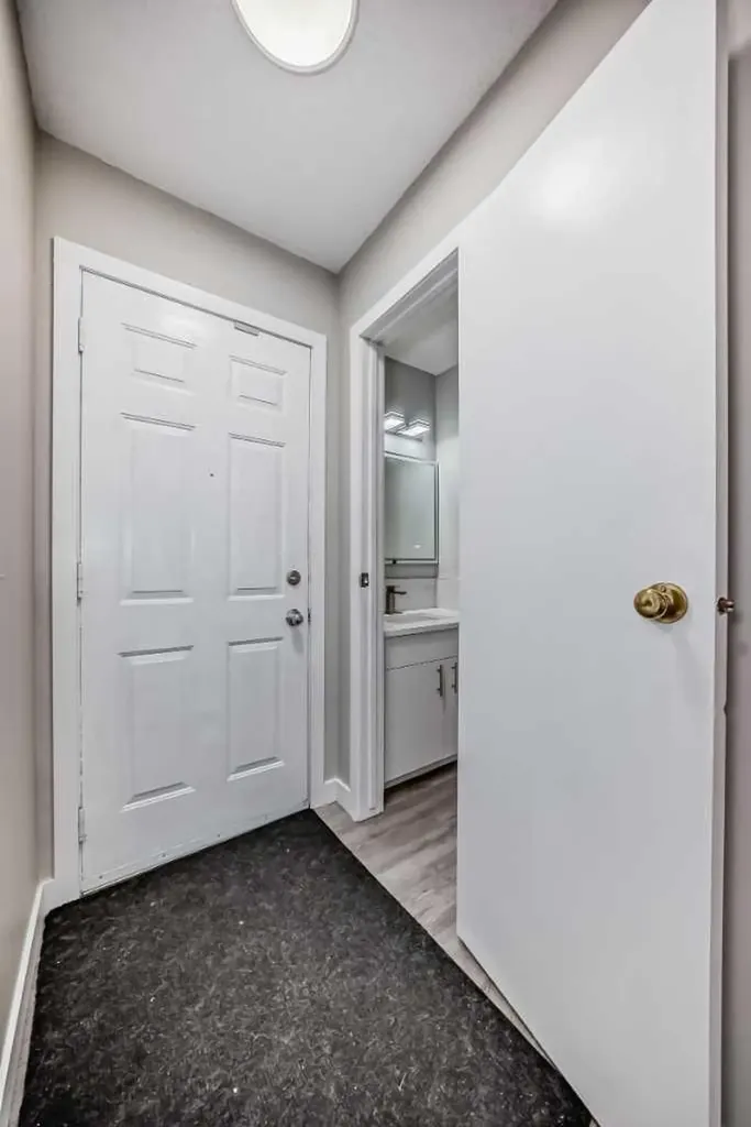 2727 Rundleson Road NE Calgary AB T1Y 3Z3