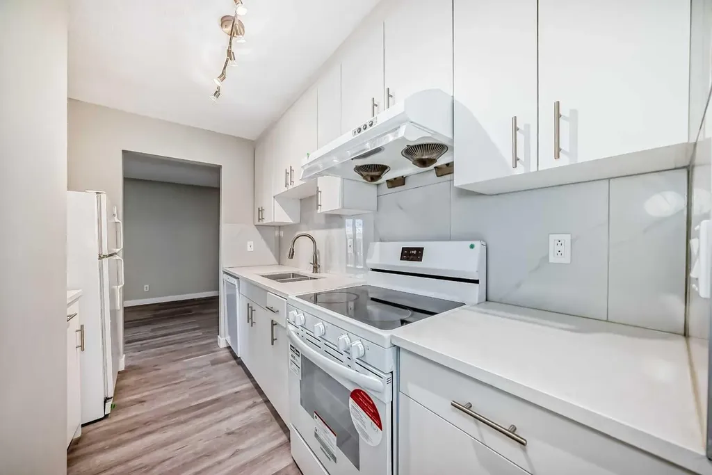 2727 Rundleson Road NE Calgary AB T1Y 3Z3