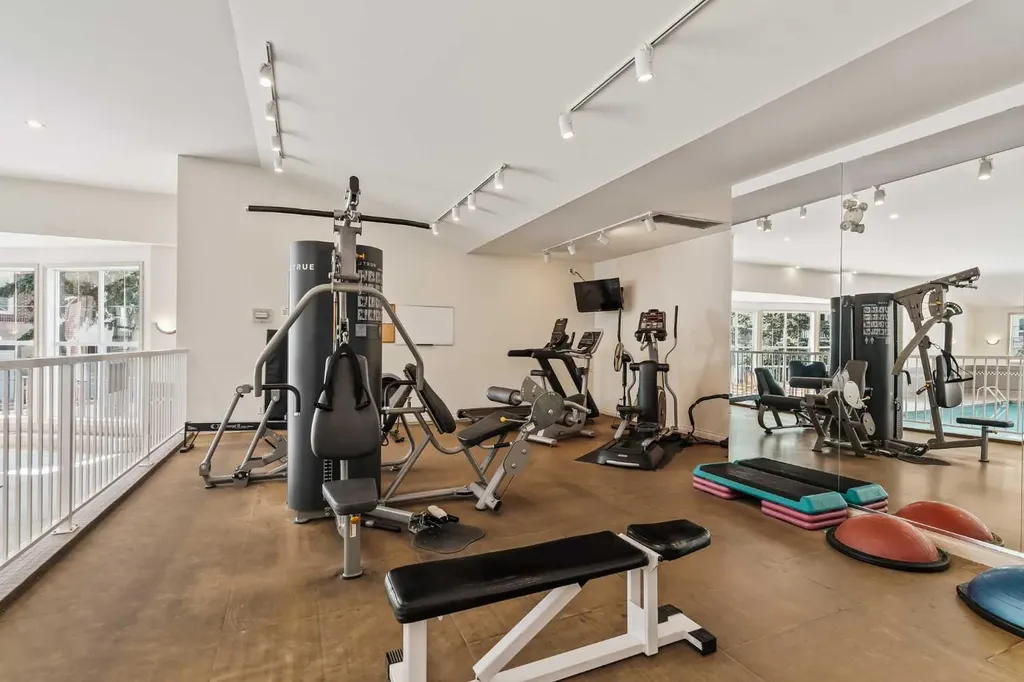 3000 Marda Link SW Calgary AB T2T 6C8
