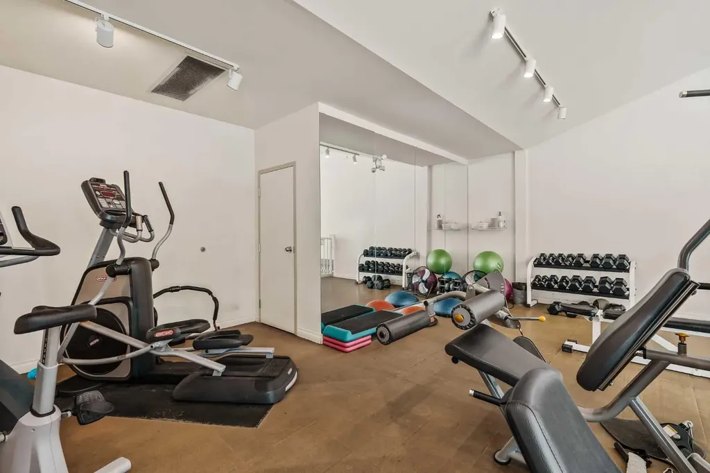 3000 Marda Link SW Calgary AB T2T 6C8