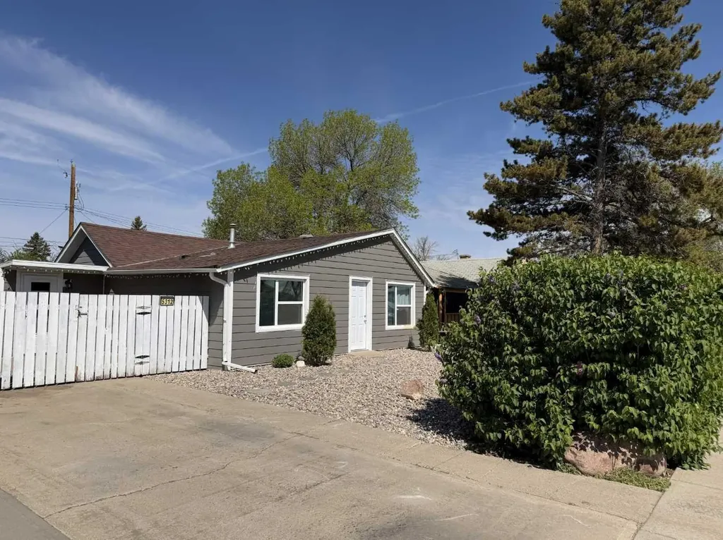 5312 57 Street Taber AB T1G 1L7
