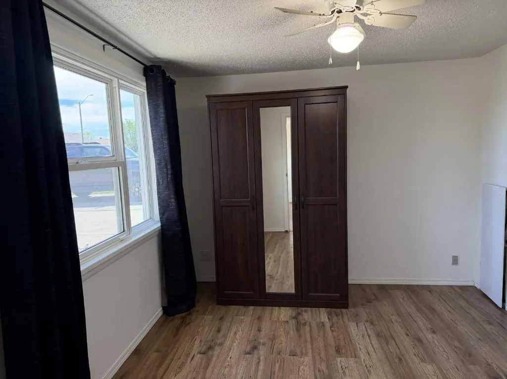 5312 57 Street Taber AB T1G 1L7