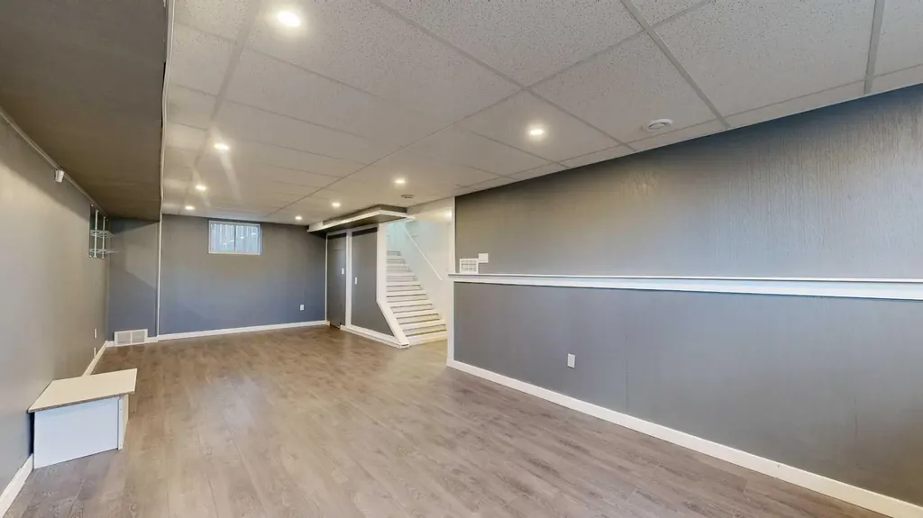 4612 53 Street Stettler AB T4K1J5