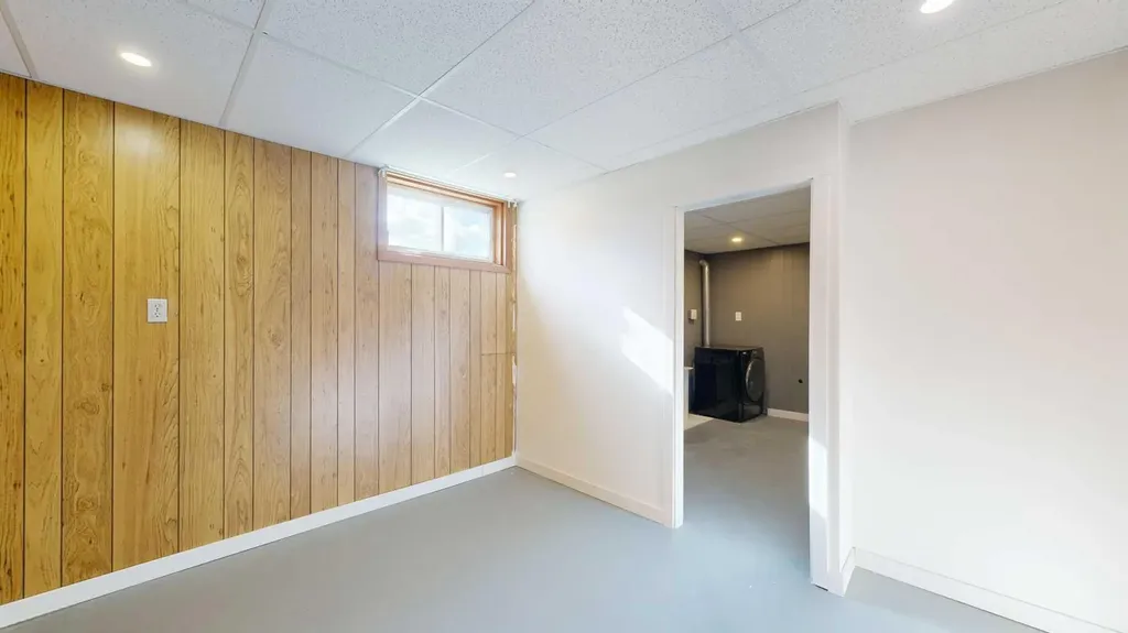 4612 53 Street Stettler AB T4K1J5