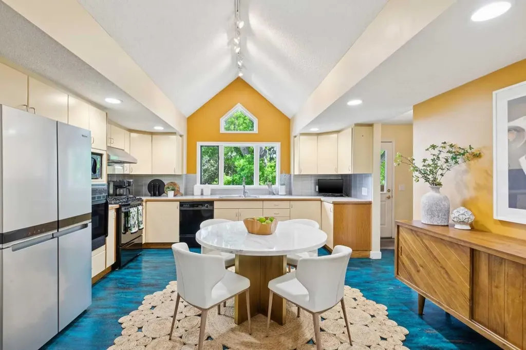 402 Brunswick Avenue SW Calgary AB T2S 1N8