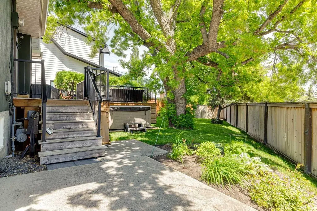 402 Brunswick Avenue SW Calgary AB T2S 1N8