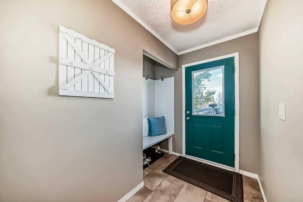 85 Rideau Close SW Airdrie AB T4B 1A7