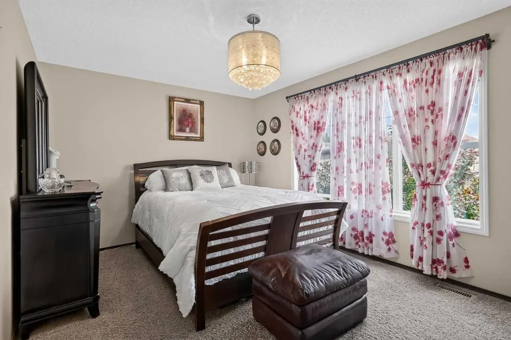 123 Silverado Plains Circle SW Calgary AB T2X 0G5