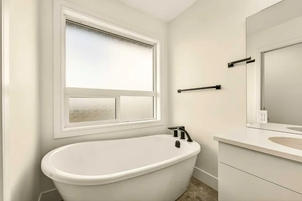 3125 44 Street S Lethbridge AB T1K 8L1