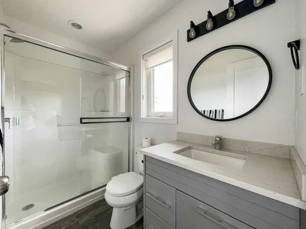 7313 Hughes Avenue Fort Mcmurray AB T9H 1A8