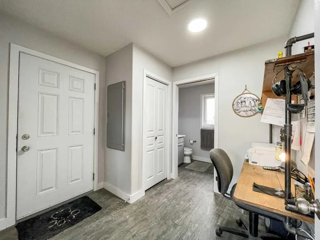 7313 Hughes Avenue Fort Mcmurray AB T9H 1A8