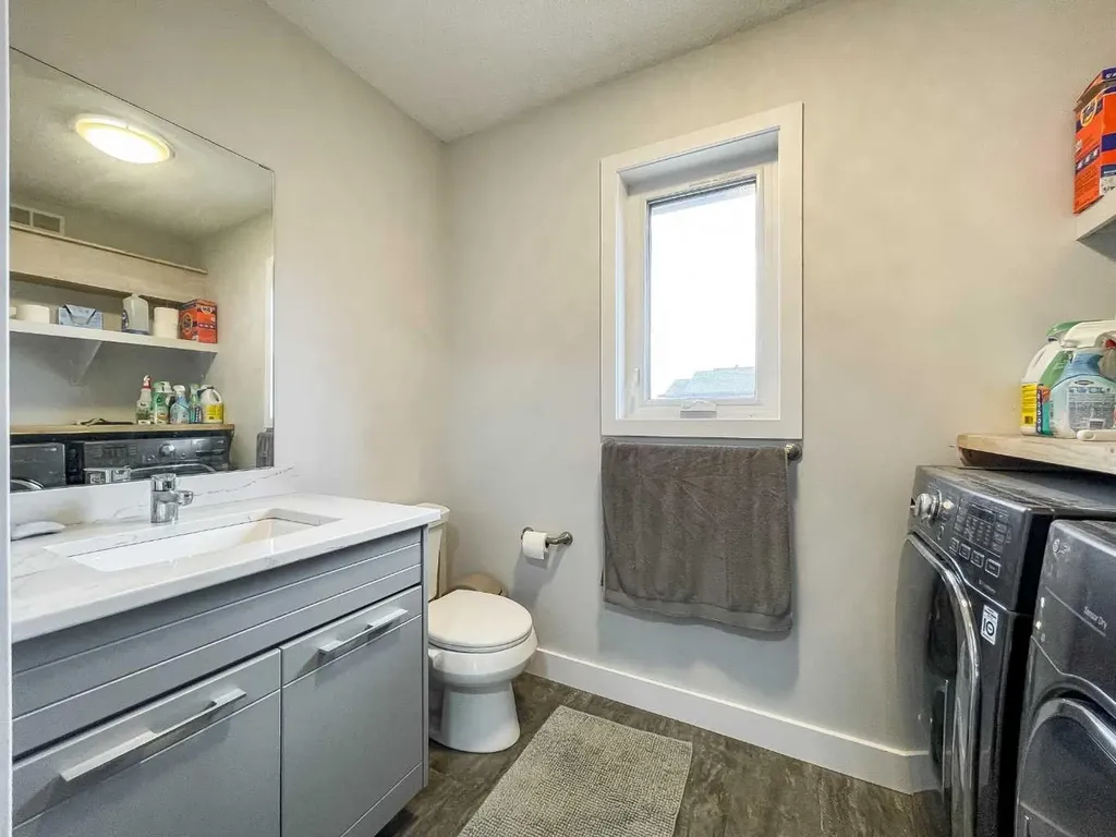 7313 Hughes Avenue Fort Mcmurray AB T9H 1A8