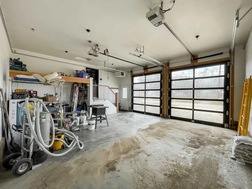 7313 Hughes Avenue Fort Mcmurray AB T9H 1A8