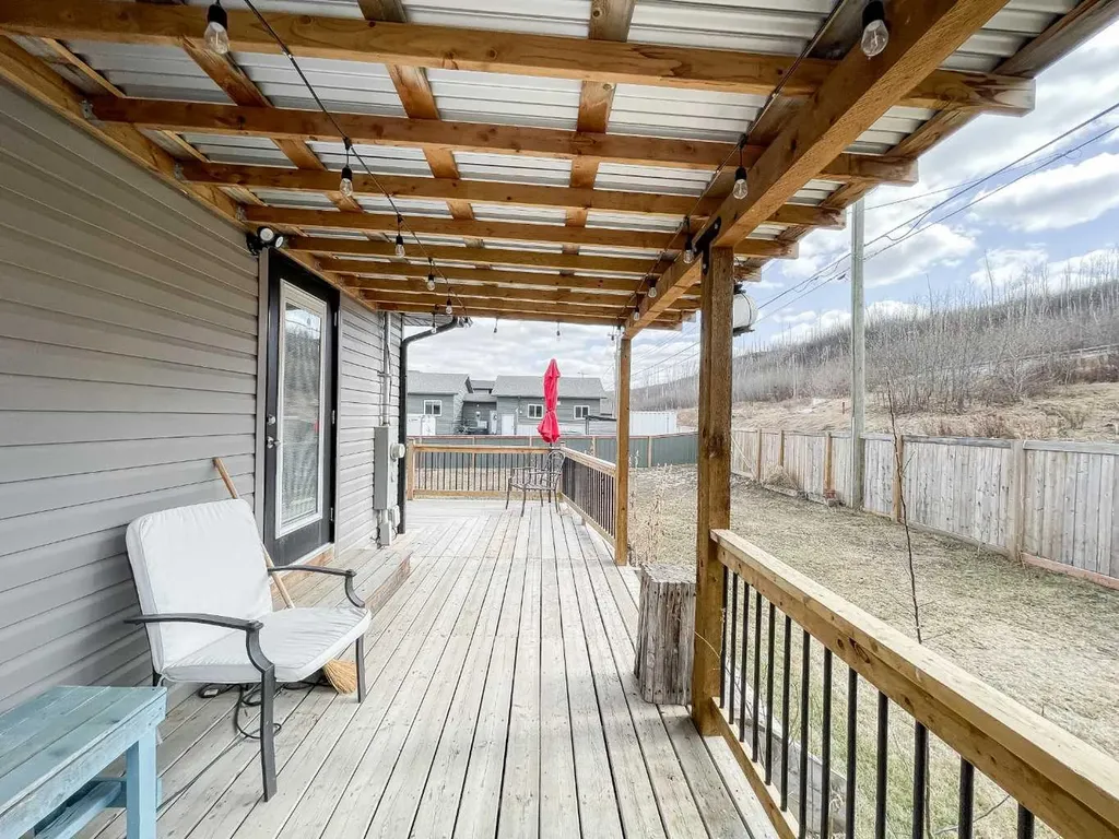 7313 Hughes Avenue Fort Mcmurray AB T9H 1A8