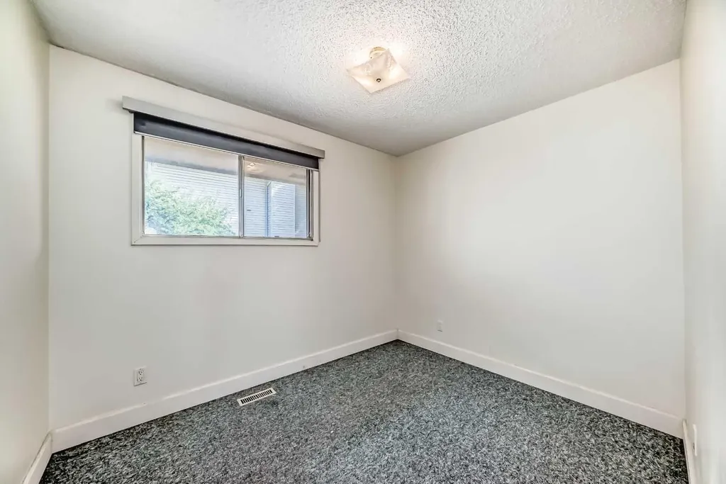 703 58 Street SE Calgary AB T2A 3S3