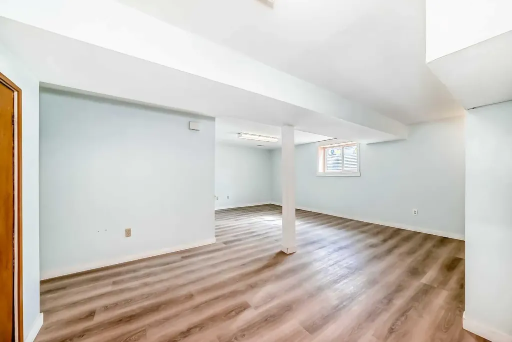 703 58 Street SE Calgary AB T2A 3S3