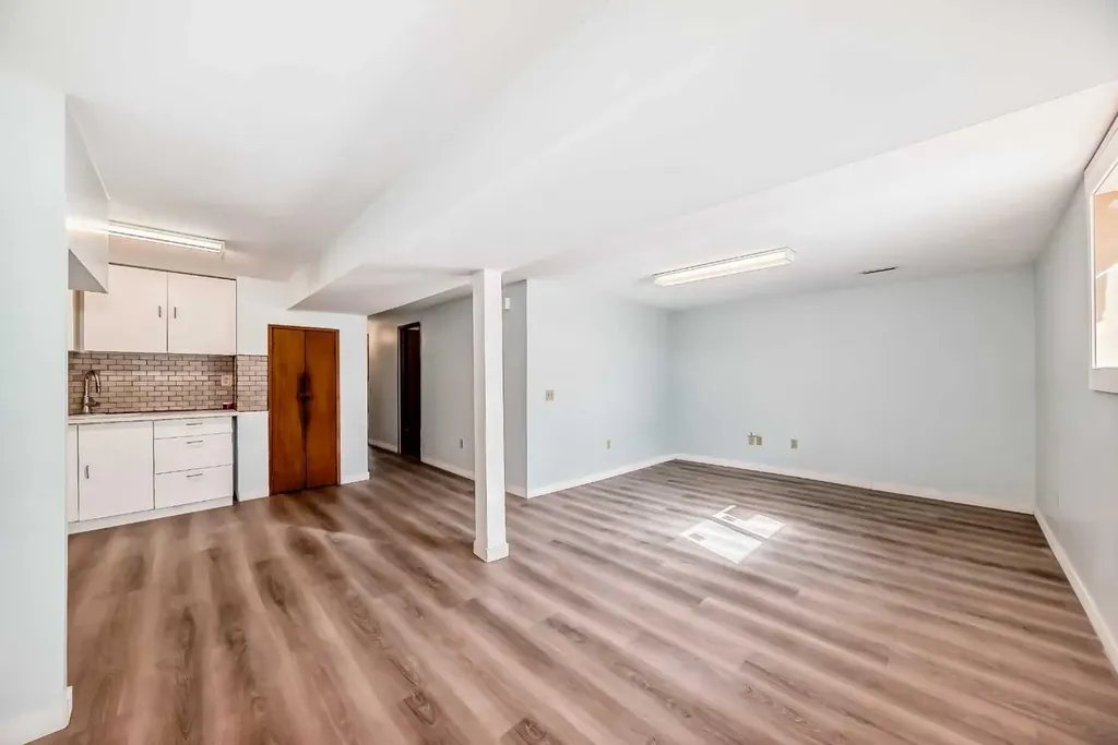 703 58 Street SE Calgary AB T2A 3S3