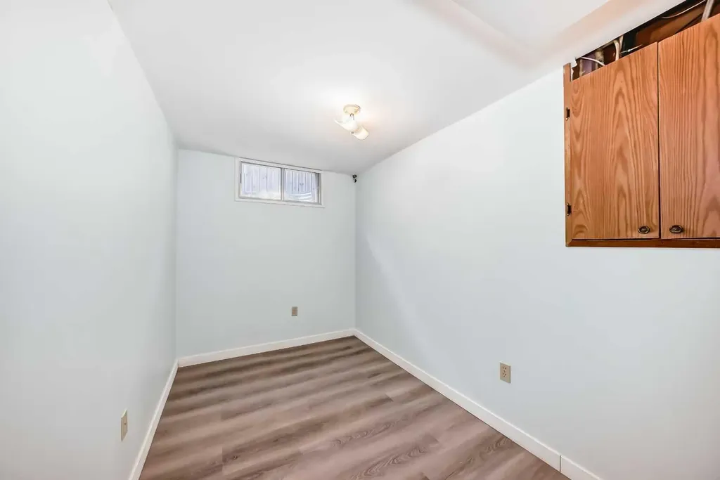 703 58 Street SE Calgary AB T2A 3S3