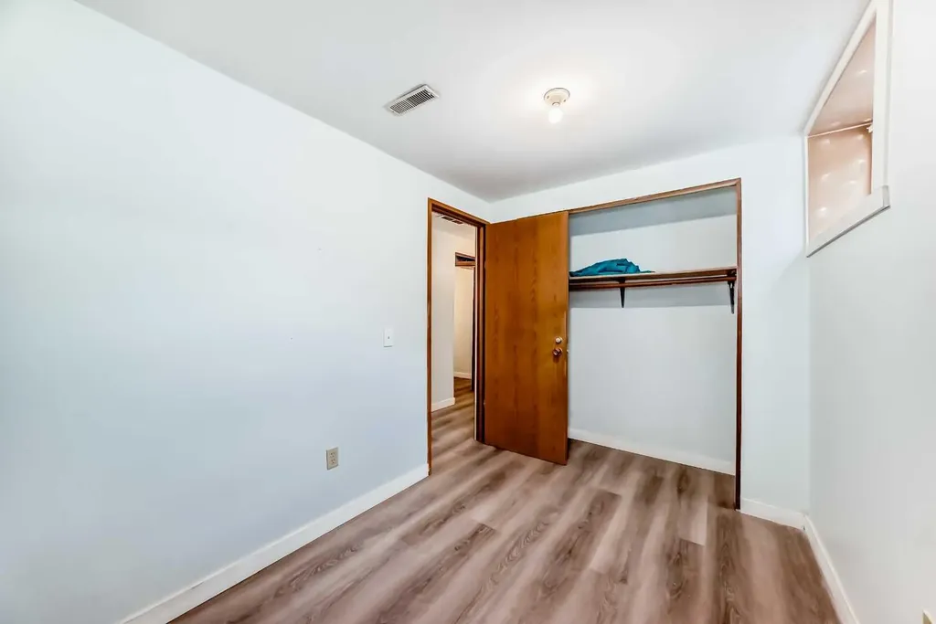 703 58 Street SE Calgary AB T2A 3S3