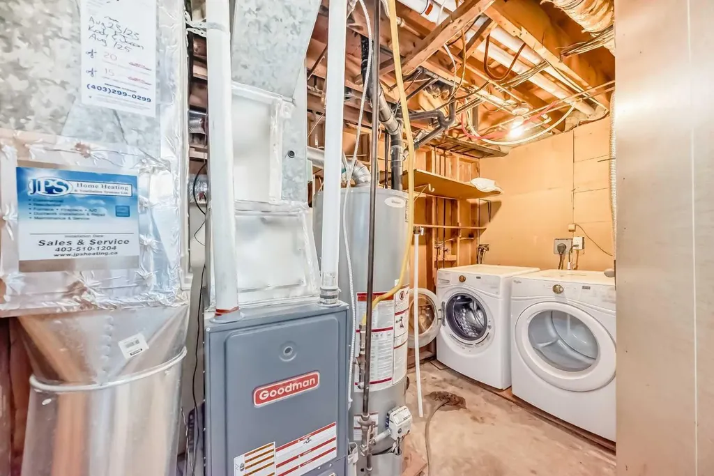 703 58 Street SE Calgary AB T2A 3S3