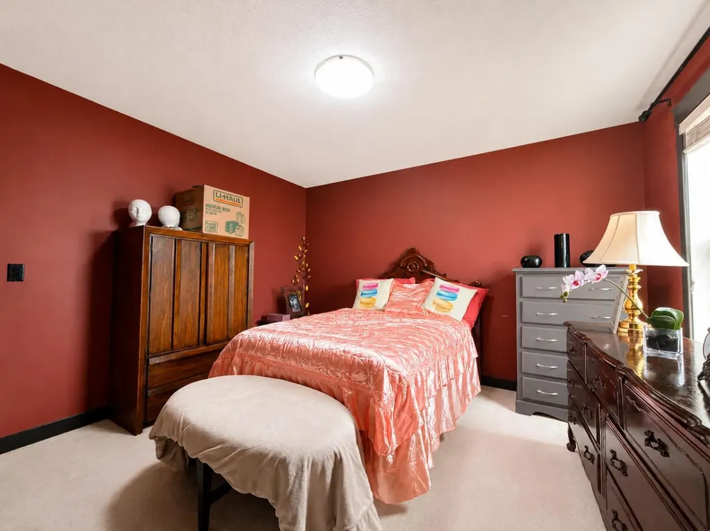 288 Rainbow Falls Drive Chestermere AB T1X 0E4