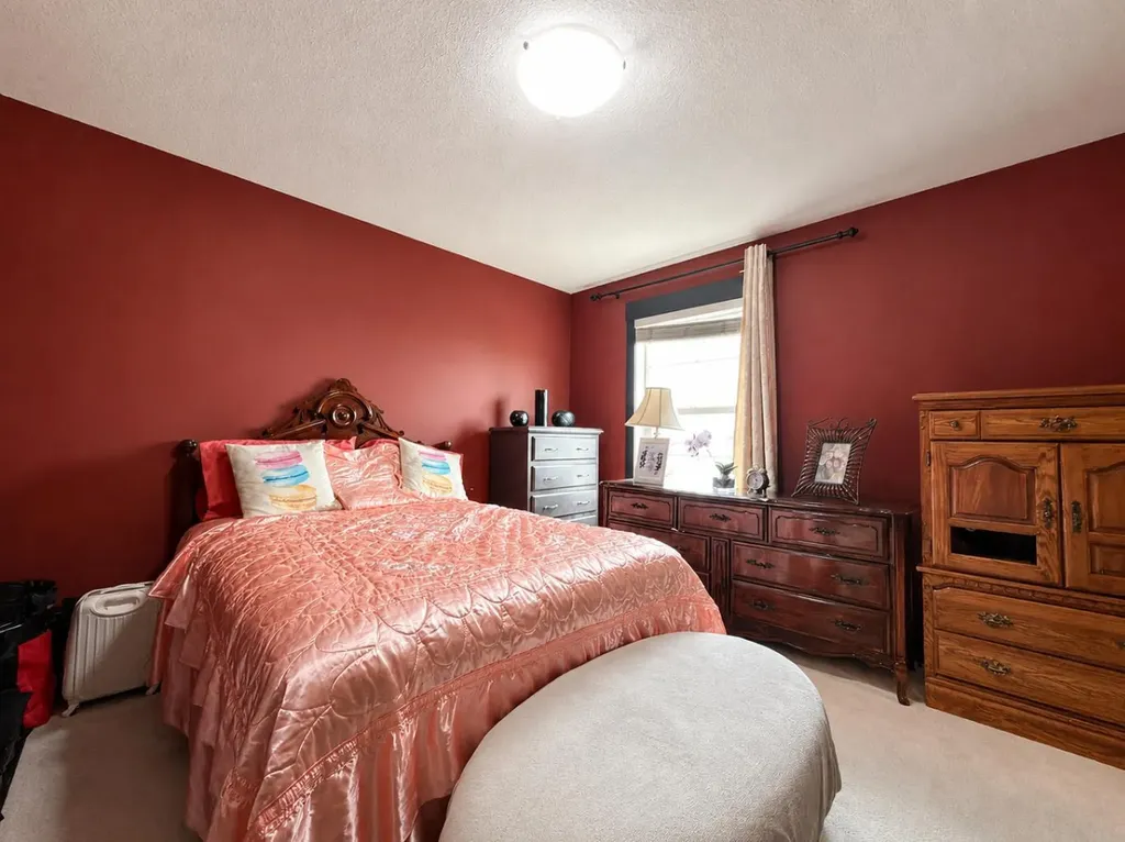 288 Rainbow Falls Drive Chestermere AB T1X 0E4