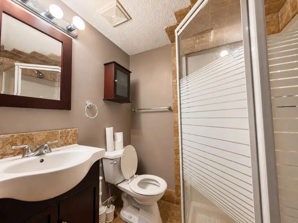 288 Rainbow Falls Drive Chestermere AB T1X 0E4