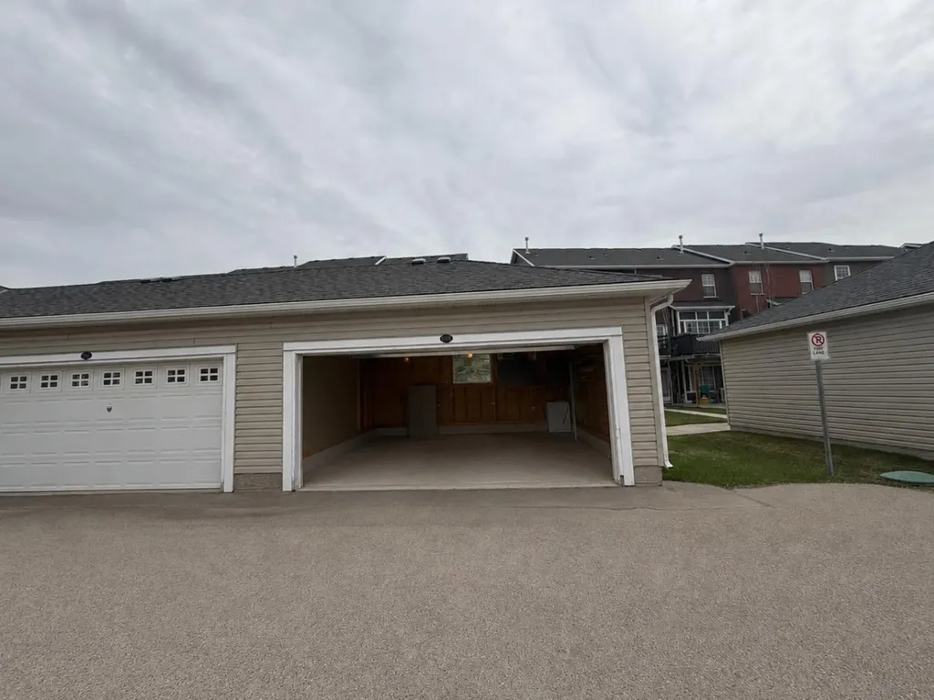 288 Rainbow Falls Drive Chestermere AB T1X 0E4