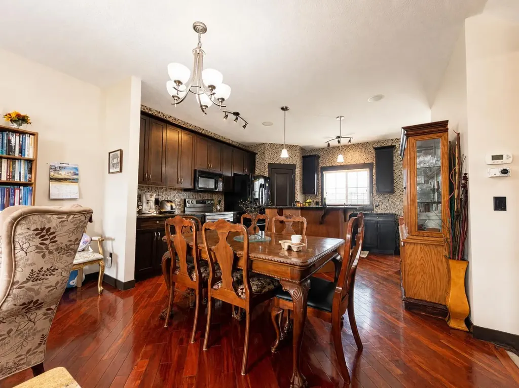 288 Rainbow Falls Drive Chestermere AB T1X 0E4