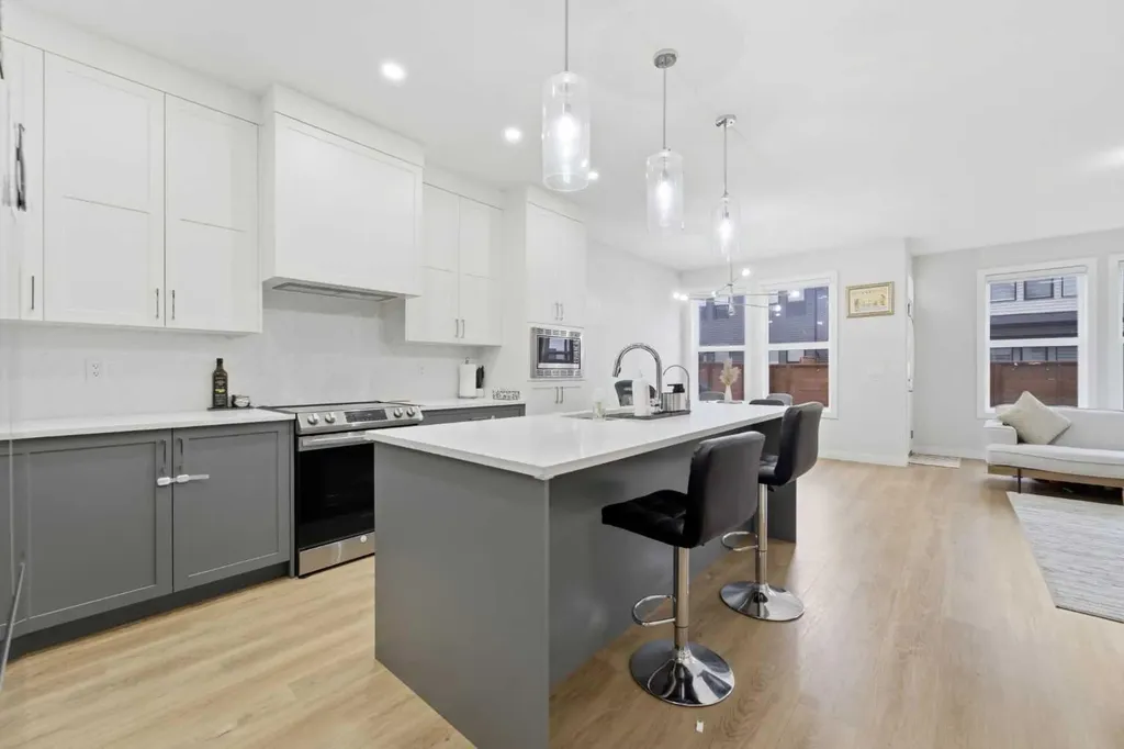 84 Copperhead Grove SE Calgary AB T2Z 5H2