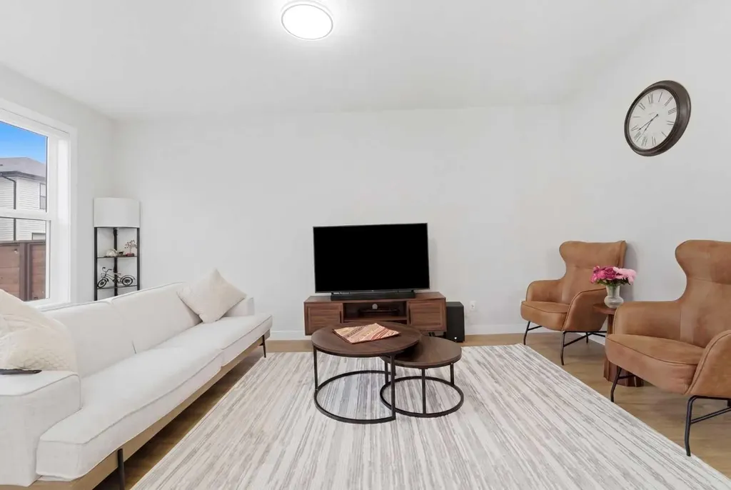 84 Copperhead Grove SE Calgary AB T2Z 5H2