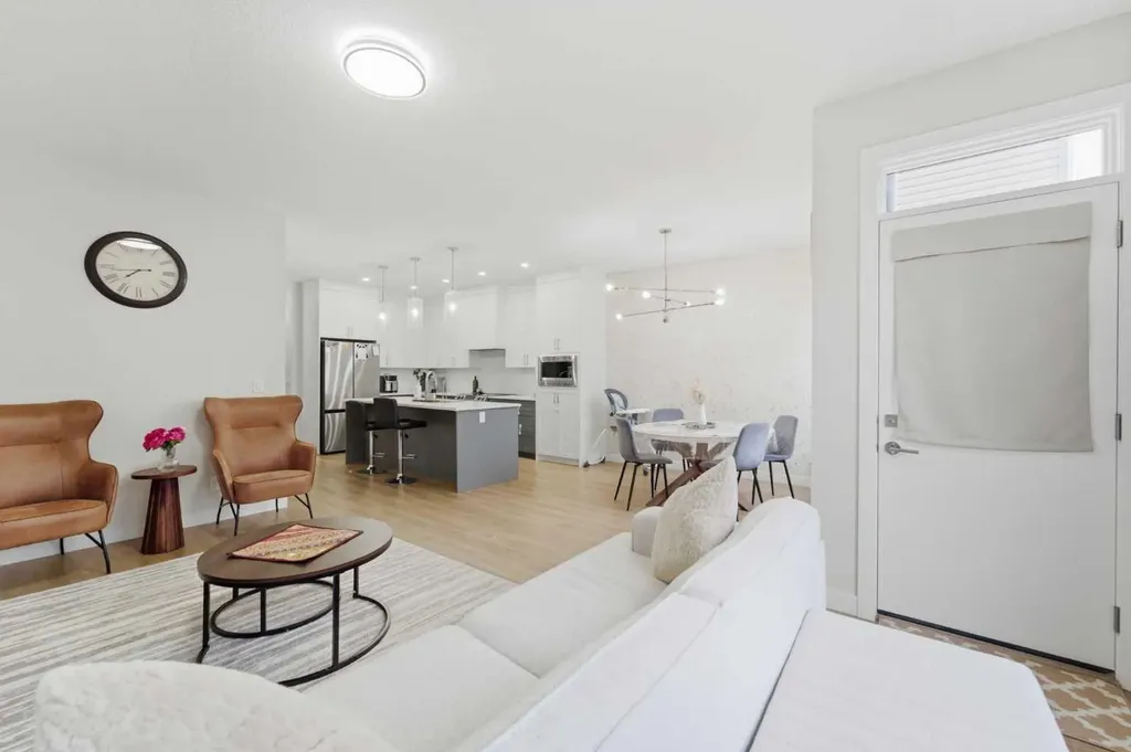 84 Copperhead Grove SE Calgary AB T2Z 5H2