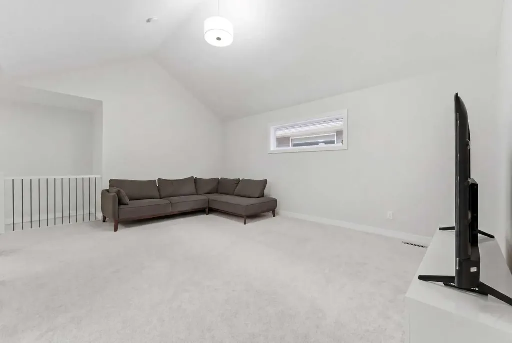 84 Copperhead Grove SE Calgary AB T2Z 5H2
