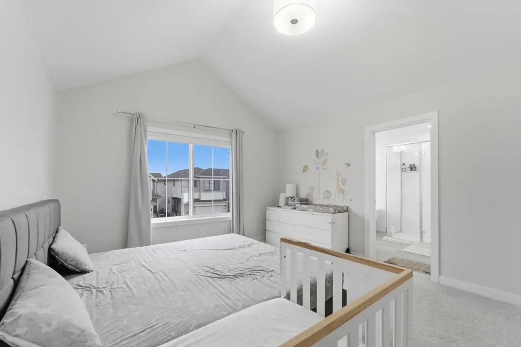 84 Copperhead Grove SE Calgary AB T2Z 5H2