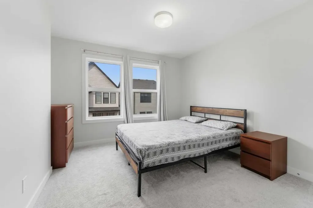 84 Copperhead Grove SE Calgary AB T2Z 5H2