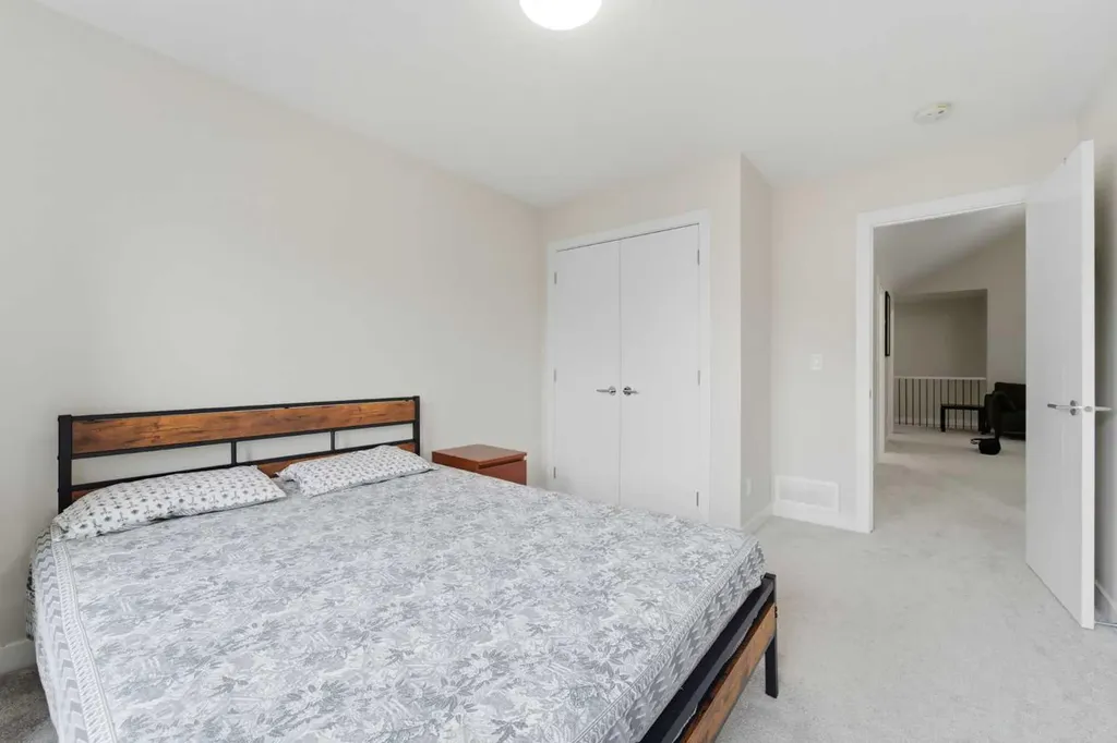 84 Copperhead Grove SE Calgary AB T2Z 5H2
