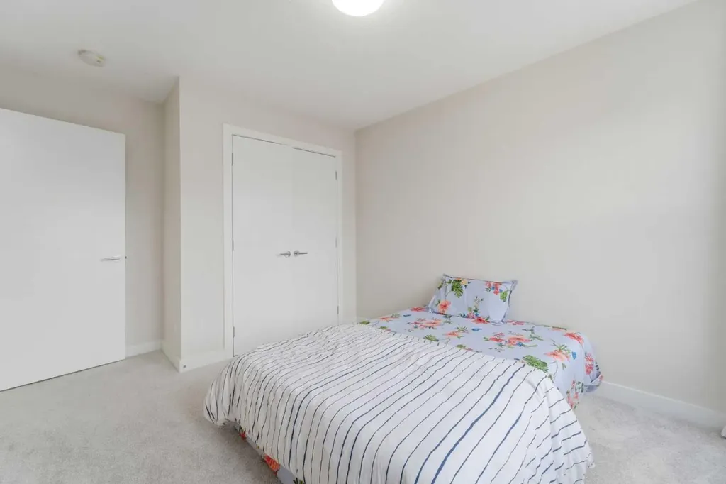 84 Copperhead Grove SE Calgary AB T2Z 5H2