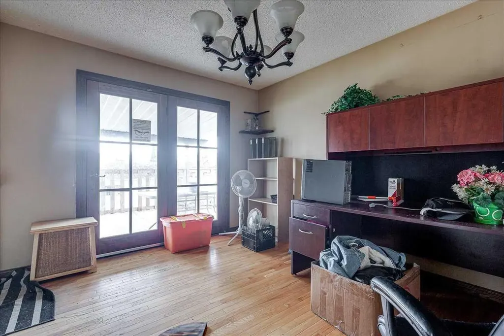 123 Nolan Street Red Deer AB T4P 1Z1