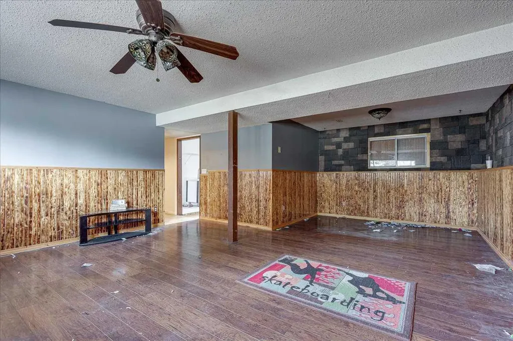 123 Nolan Street Red Deer AB T4P 1Z1
