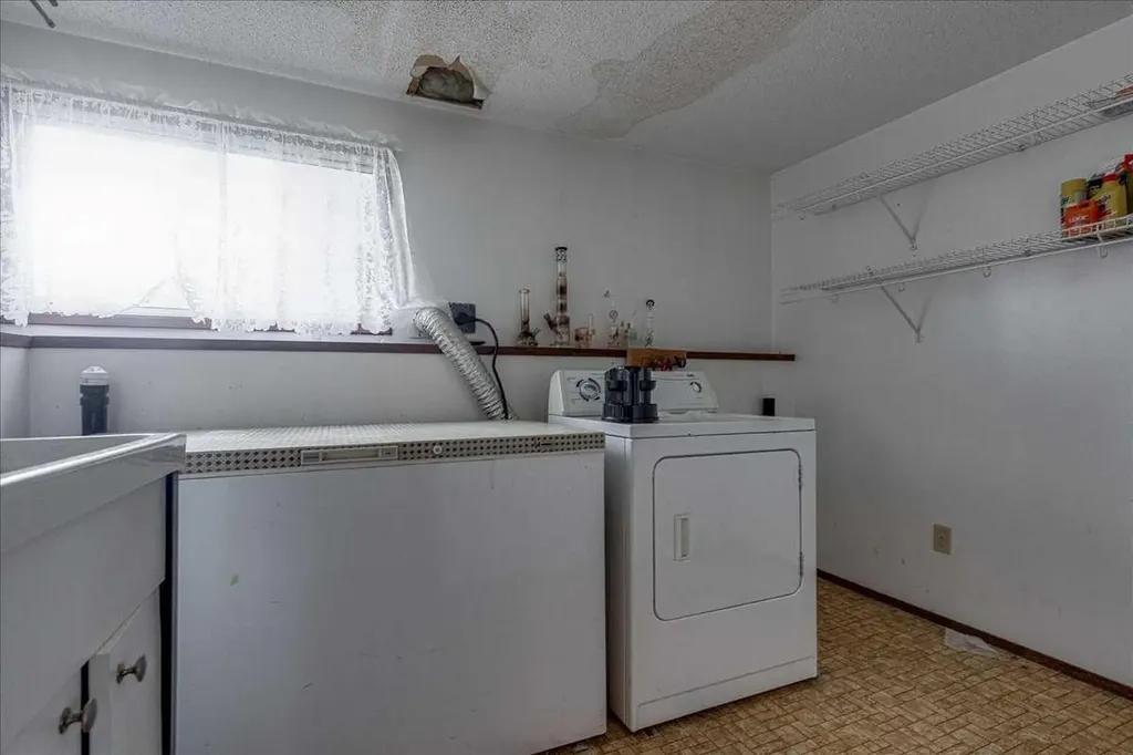 123 Nolan Street Red Deer AB T4P 1Z1