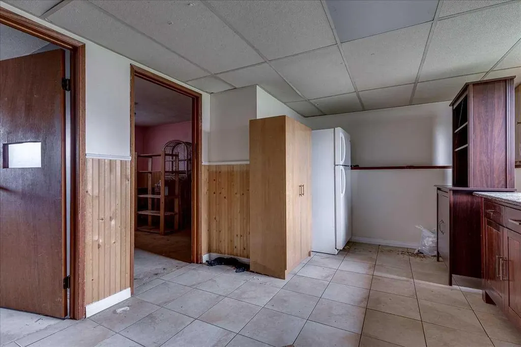 123 Nolan Street Red Deer AB T4P 1Z1