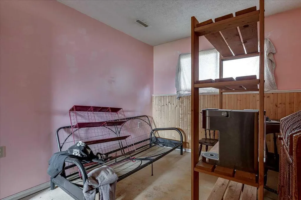 123 Nolan Street Red Deer AB T4P 1Z1