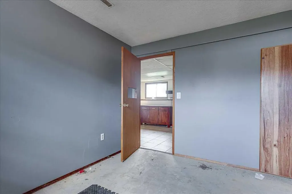 123 Nolan Street Red Deer AB T4P 1Z1