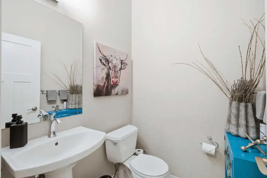 6 Mahogany Lane SE Calgary AB T3M 2J9