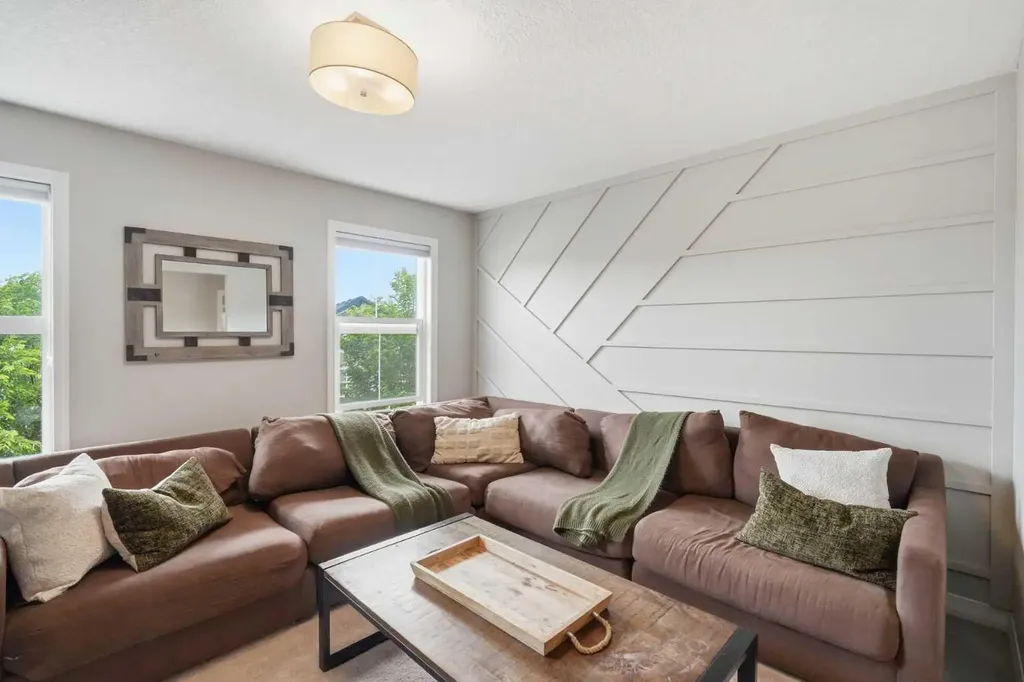 6 Mahogany Lane SE Calgary AB T3M 2J9